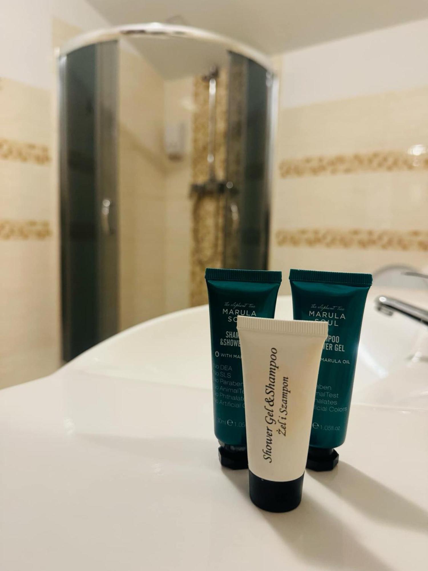Magiczna Farma Hotel Obiady Maka I Magia 잠브루프 외부 사진
