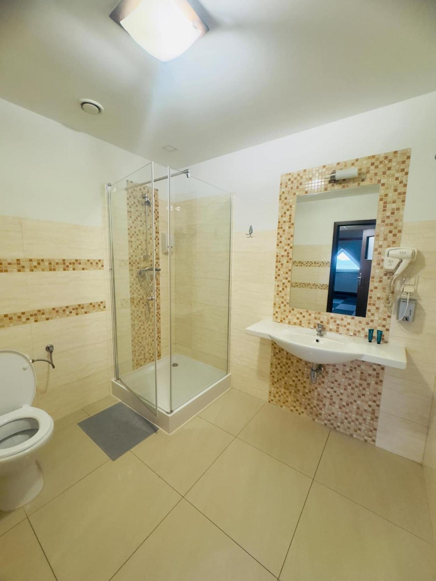 Magiczna Farma Hotel Obiady Maka I Magia 잠브루프 외부 사진