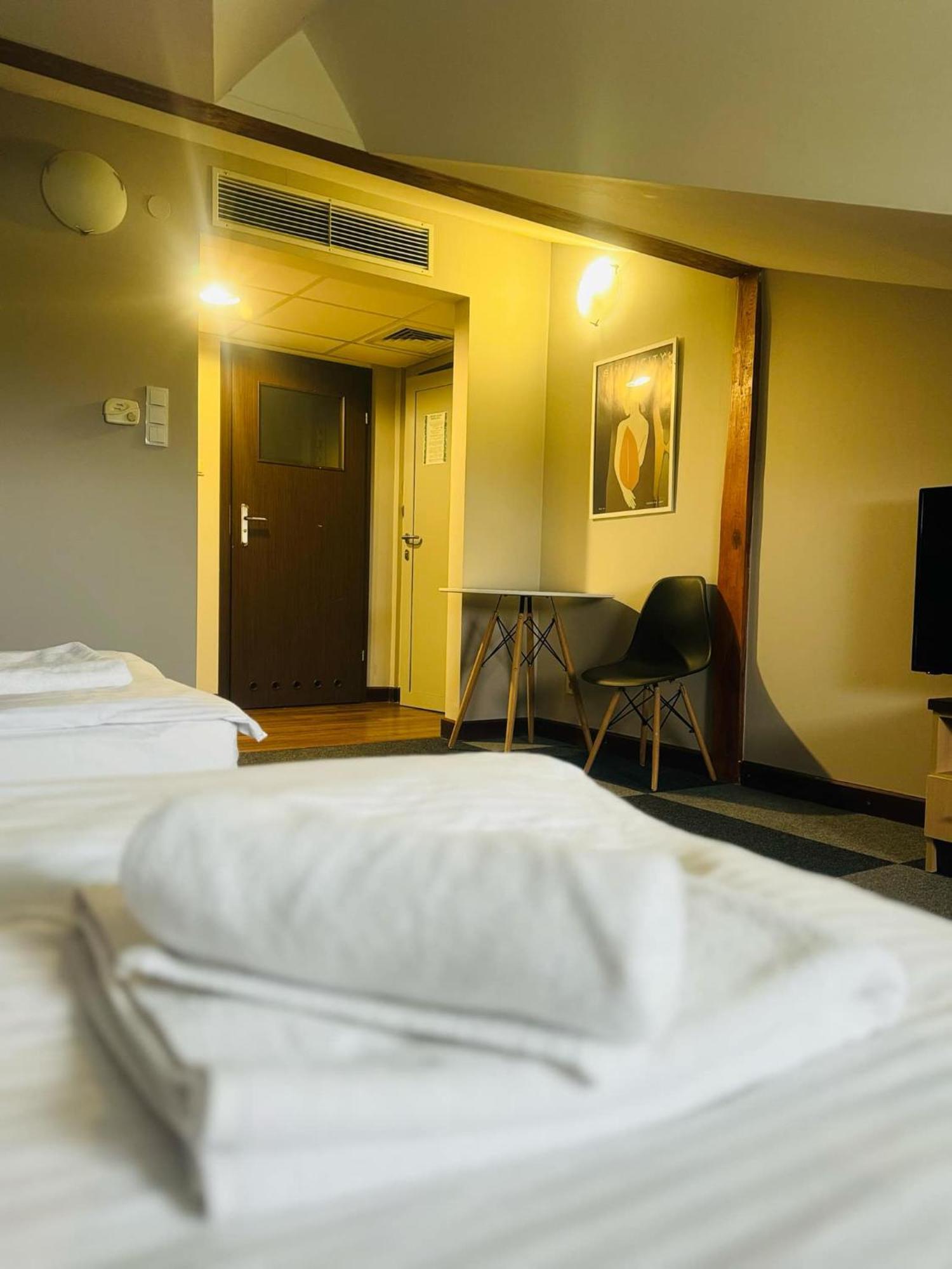 Magiczna Farma Hotel Obiady Maka I Magia 잠브루프 외부 사진