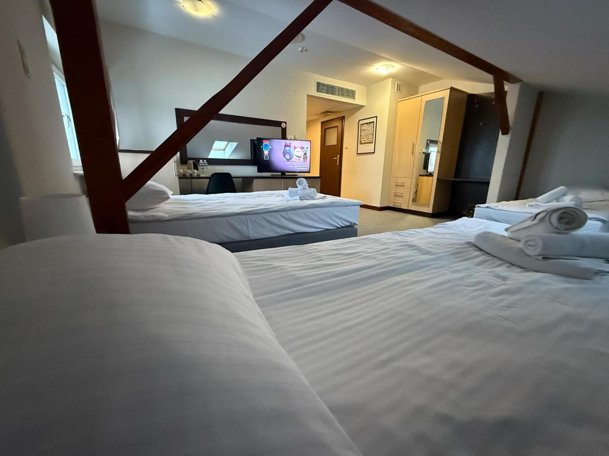 Magiczna Farma Hotel Obiady Maka I Magia 잠브루프 외부 사진